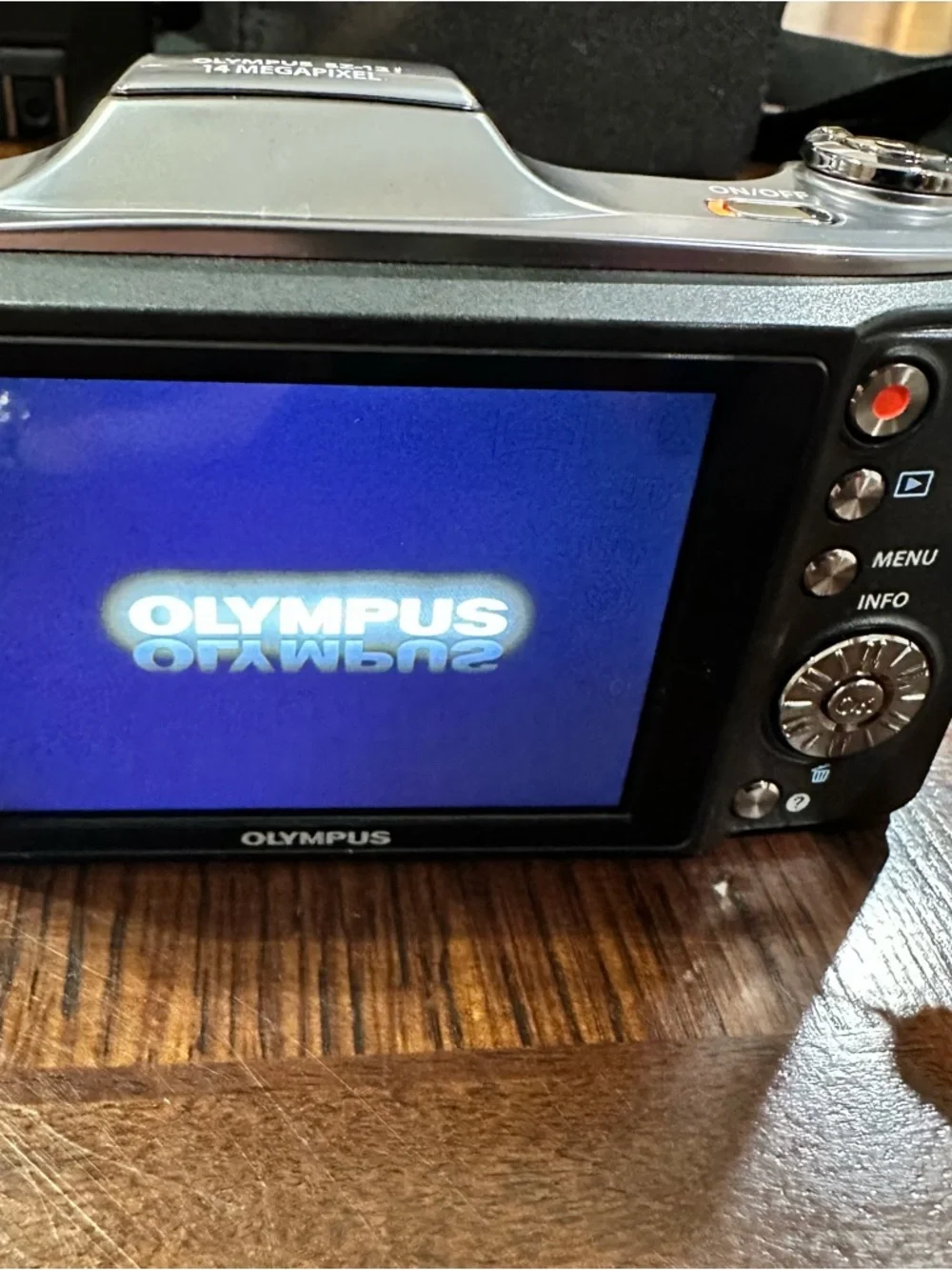 Olympus SZ-12 Digital Camera 14MP, Battery,Charger-GREAT CONDITION Tested Works